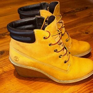 Timberland Women's Mustard Lace Up Wedge Boots